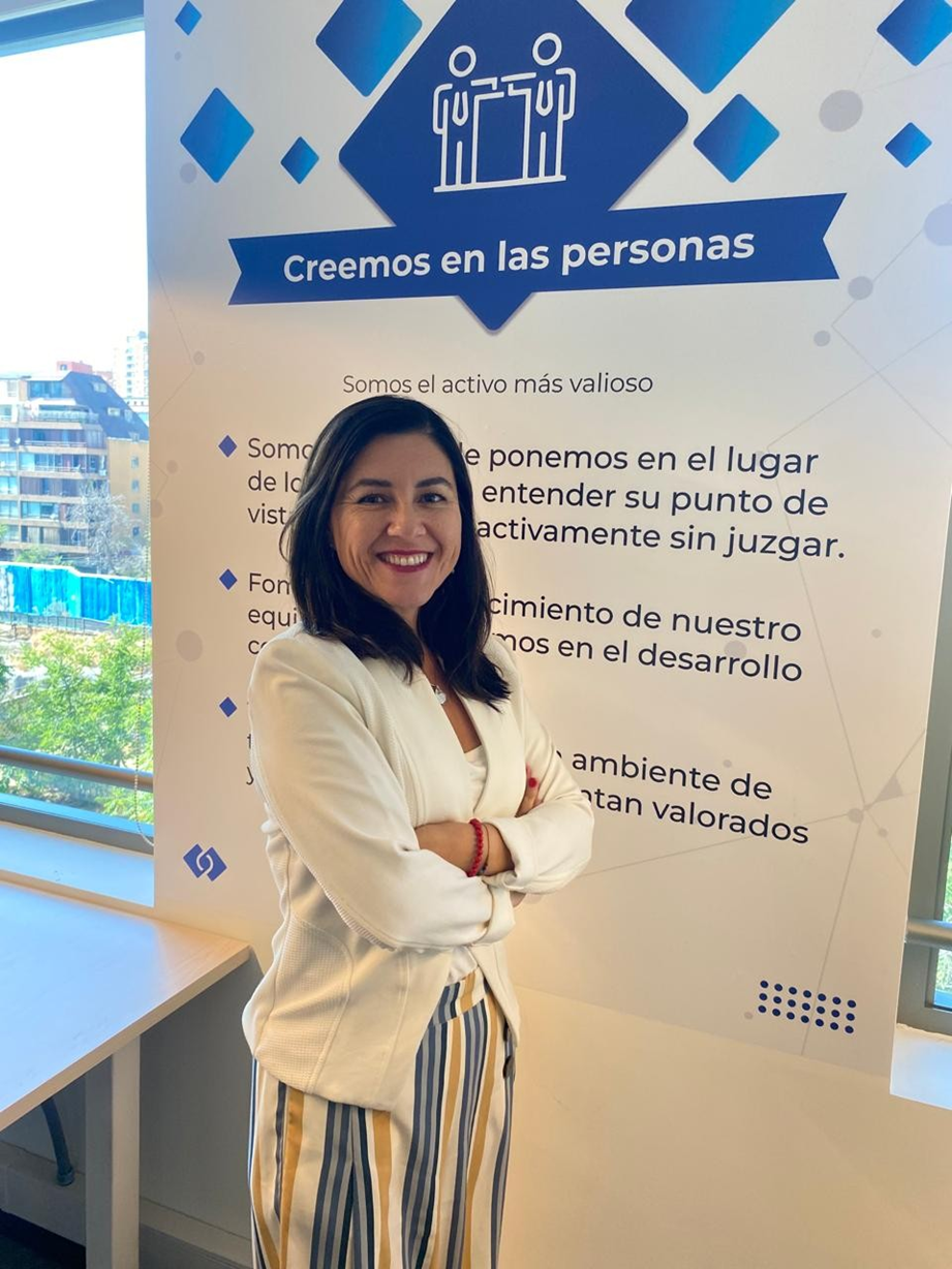 María Alejandra en las oficinas de Onitec